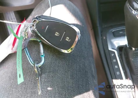 2020 Chevrolet Equinox Awd 2Fl from USA, damaged, VIN 2GNAXTEV3L6257016